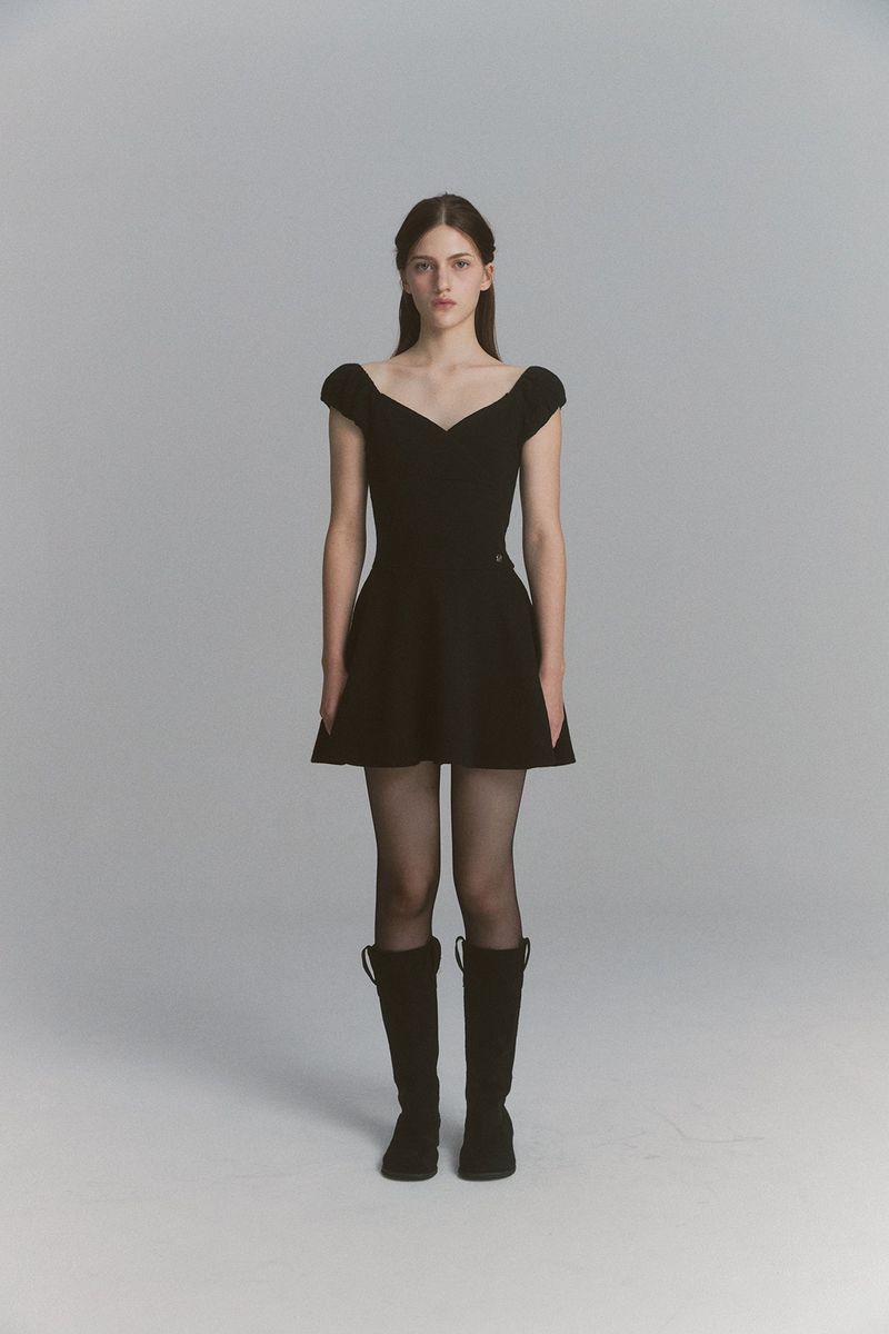 Rose Flare Dress Black