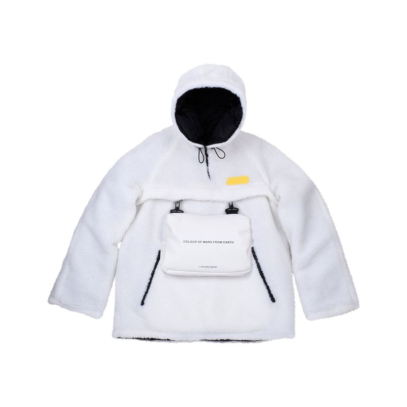 C.O.M.E（シーオーエムイー）の「EMTバッグアノラックフェイクシャーリングコート[UNISEX] EMT Bag Anorak Faux-Shearling Coat (White)（Jackets/Outerwear）」