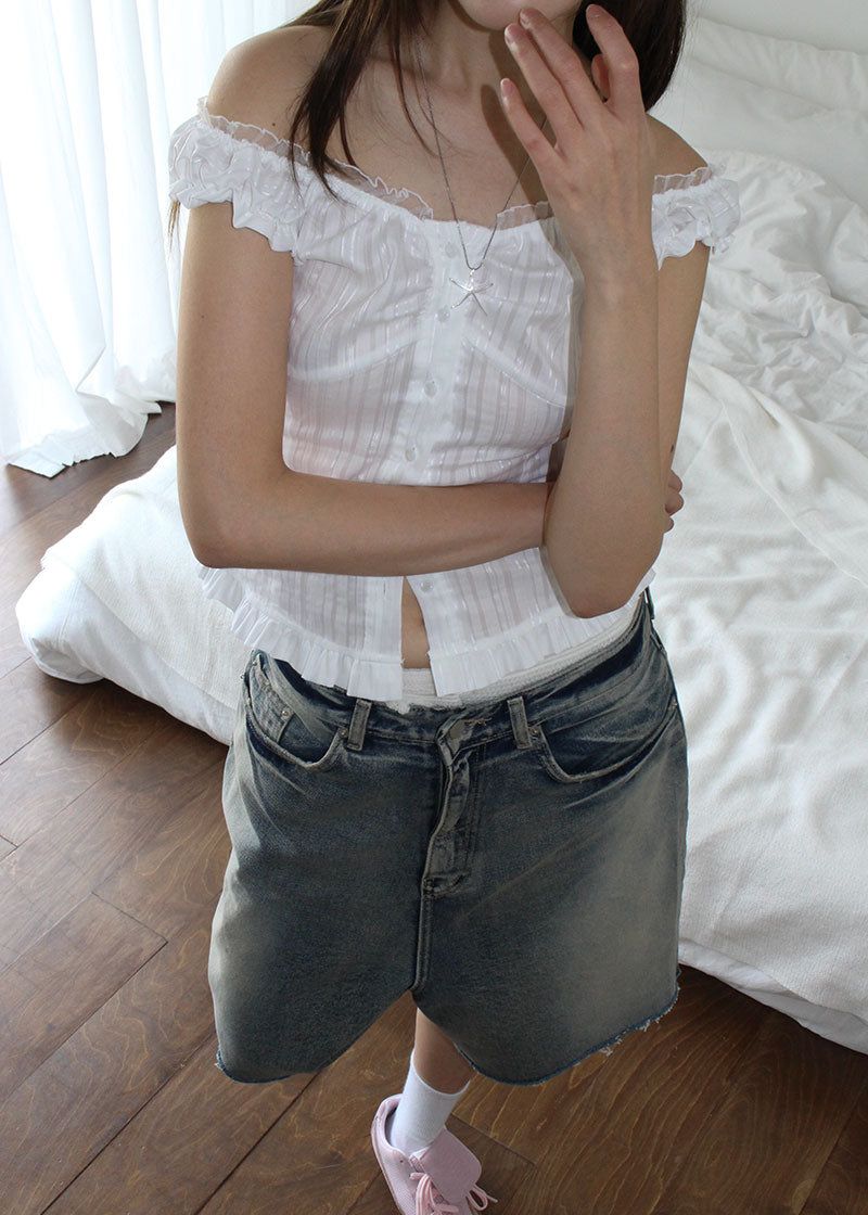 FRILL LACE BLOUSE