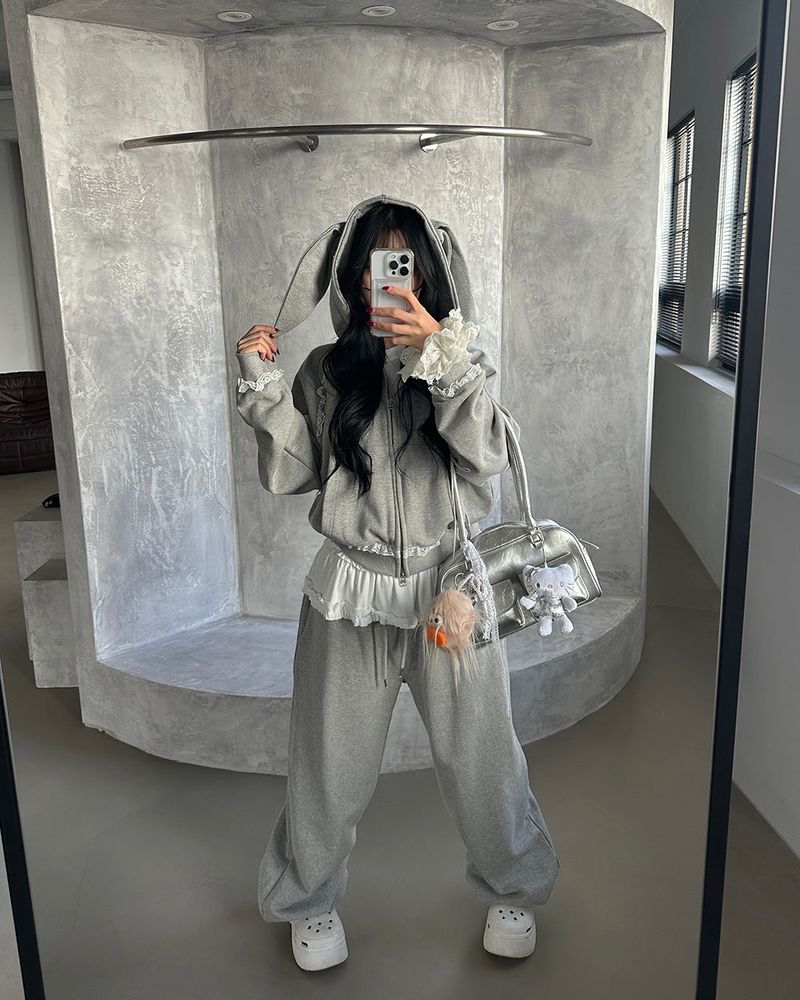 Levit Frill Lace Jogger Pants