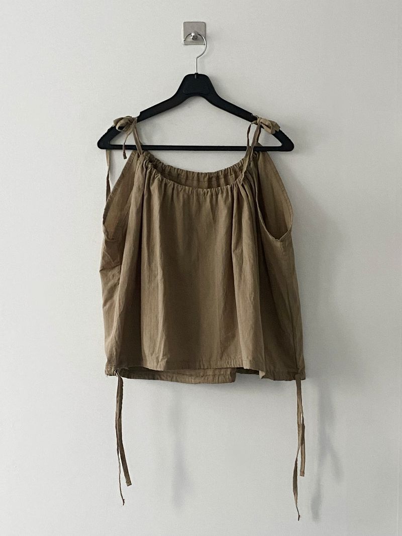 Hemish sleeveless top