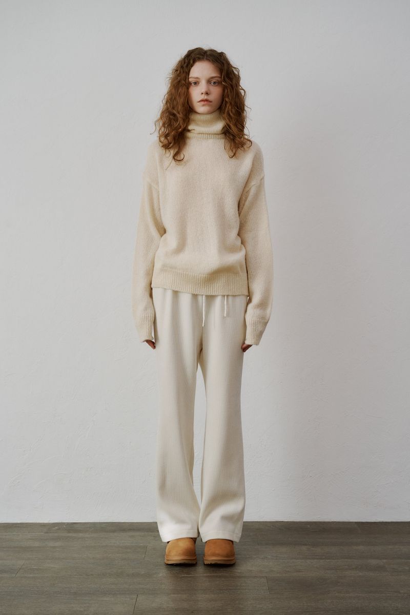 Kid mohair turtle neck knit (Camel)