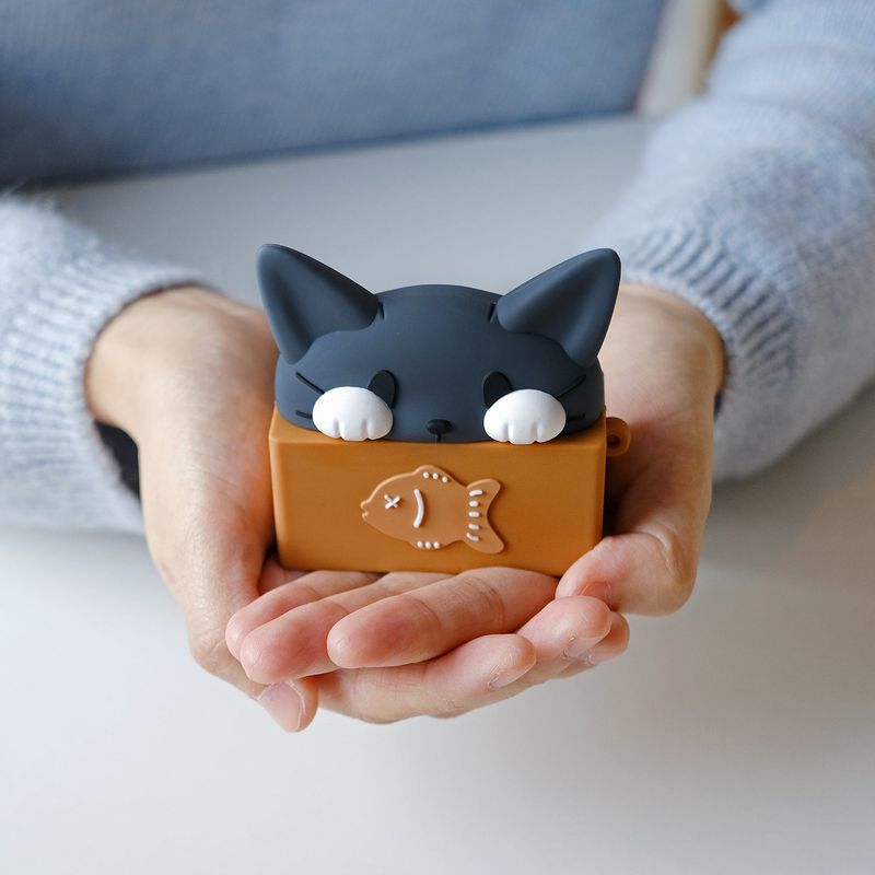 POUNDCAT（パウンドキャット）の「Hidden cat Airpods case（Smartphone Accessories）」