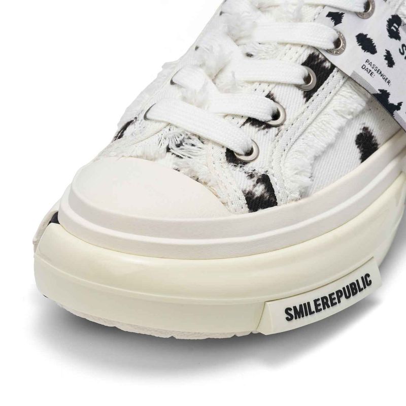 White Black Dalmatian Print Frayed Low Top Platform Sneakers, Unisex Shoes