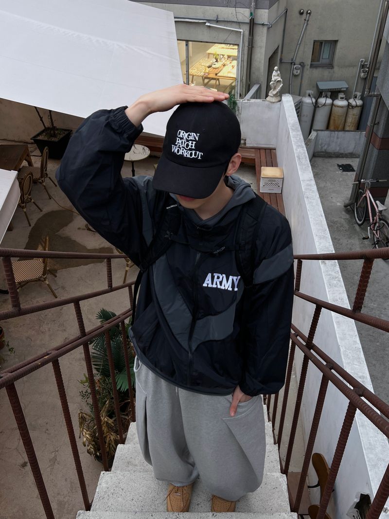 Ami Windbreaker Jacket (2 Colors)
