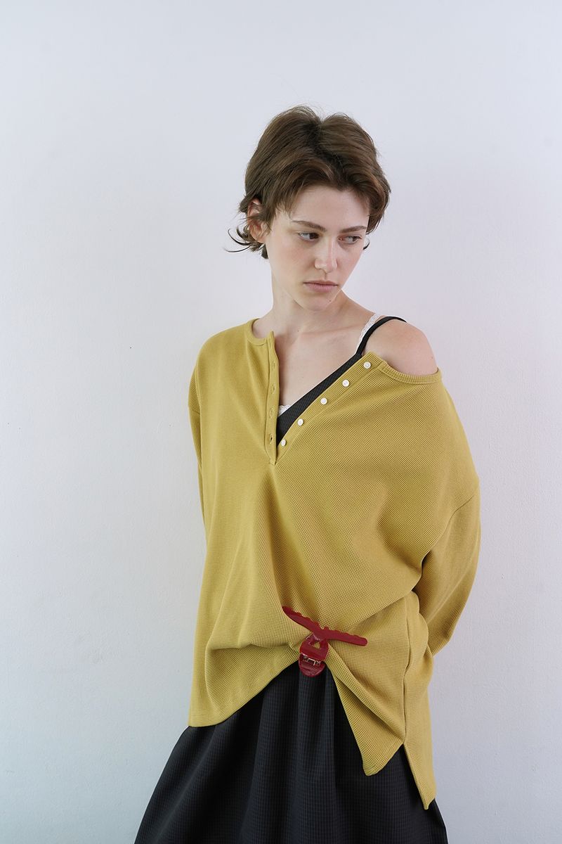 Waffle button t-shirt_mustard