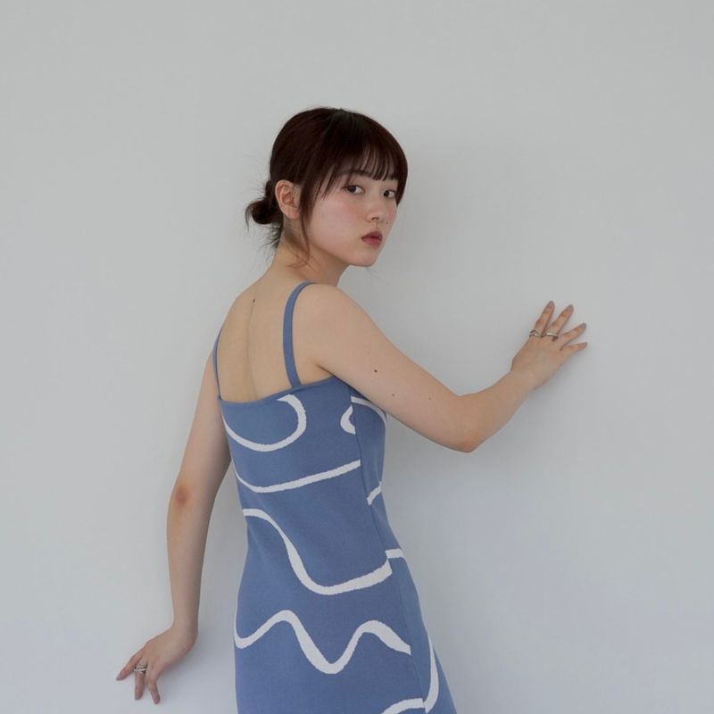 Wave pattern knit one piece