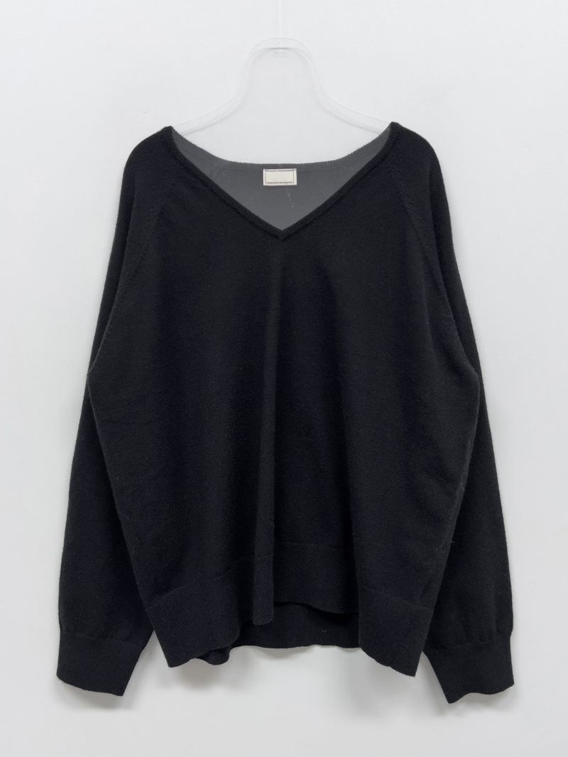 Caro V-neck Loose Fit Knit