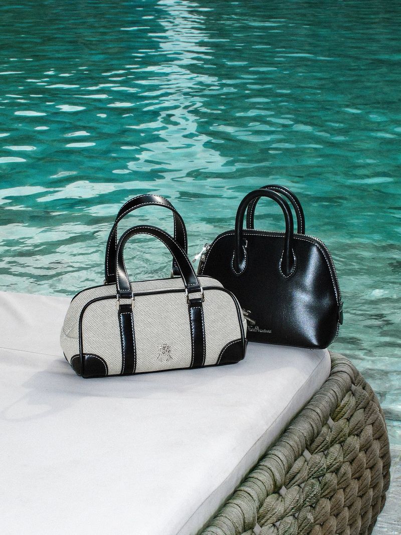“SARANDE” Dual Purpose Bowling Bag