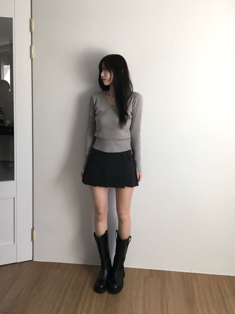 Basic V-neck knitwear (4 colors)