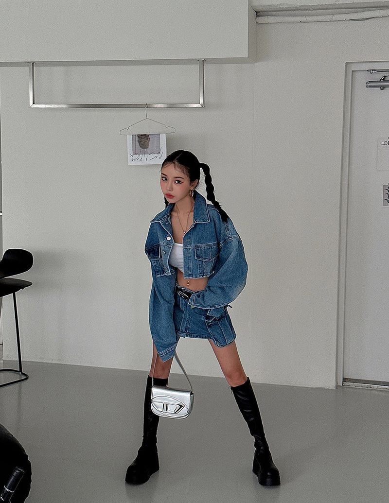 Wafer pocket cropped jean jacket