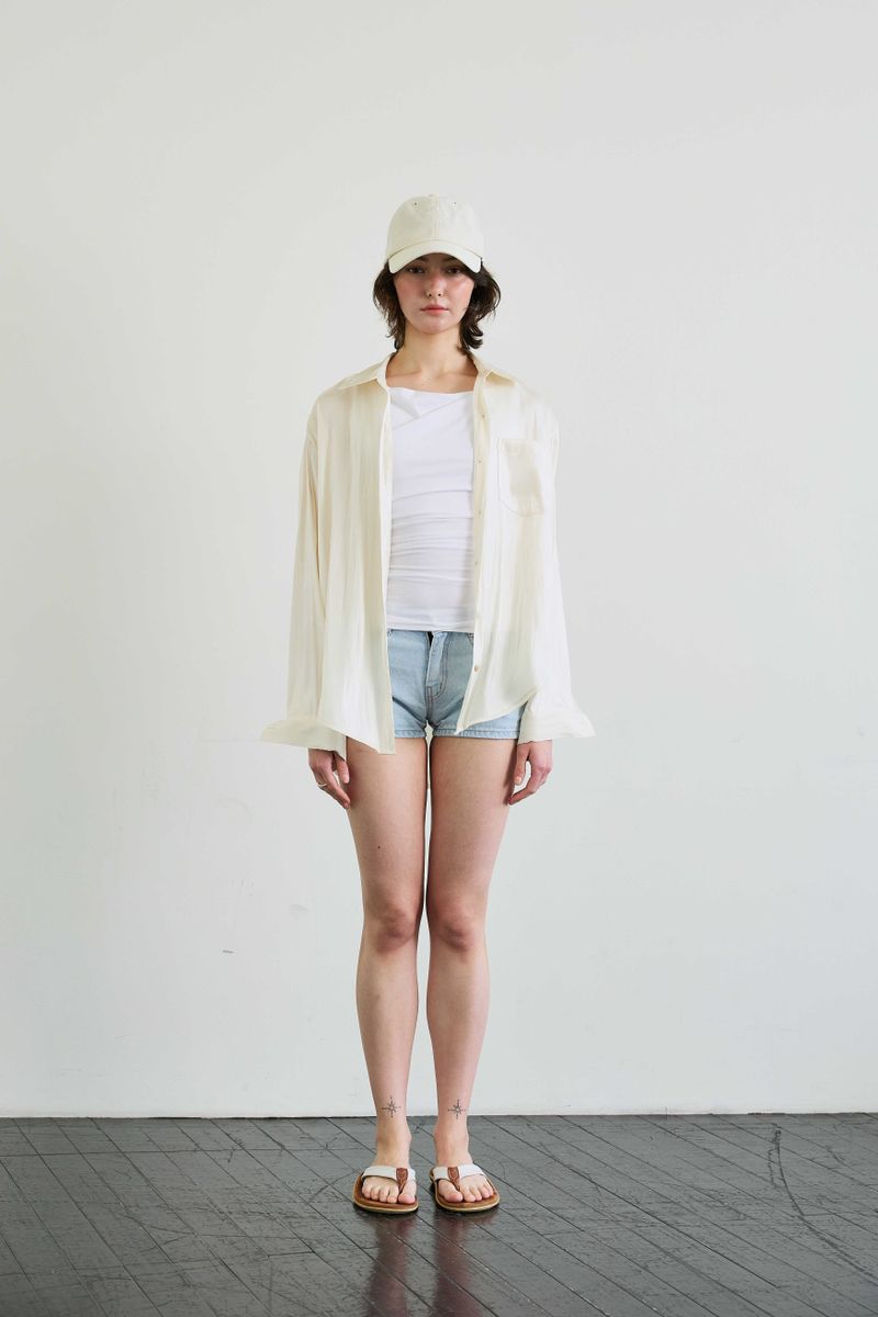 ARIKIM（アリキム）の「LUMINOUS OVERSIZED SHIRT / BEIGE（Tops）」