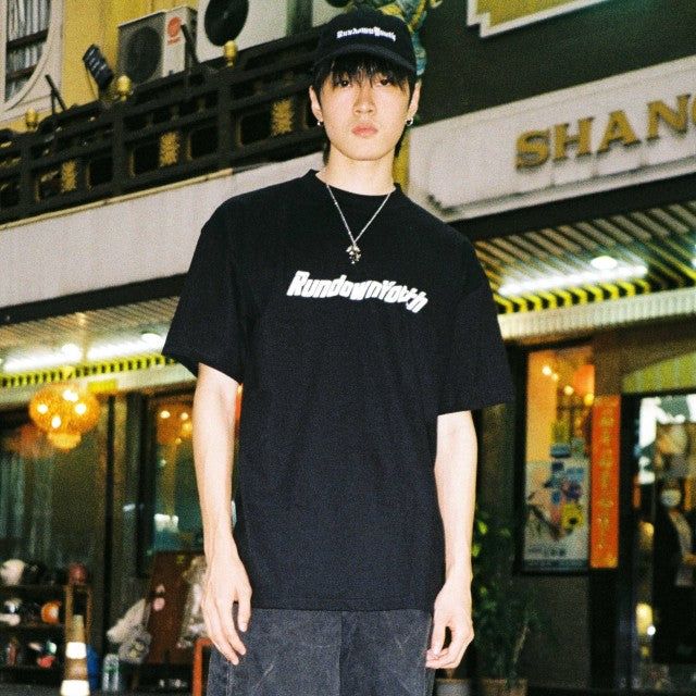 THE NEW 'back to basic' LOGO 046 (Black)