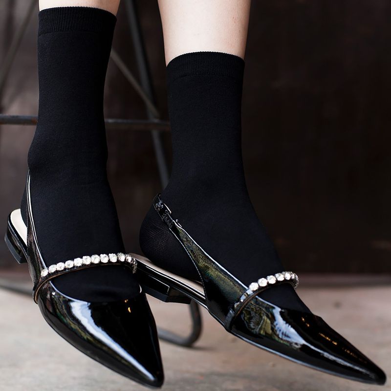 W Jet Black