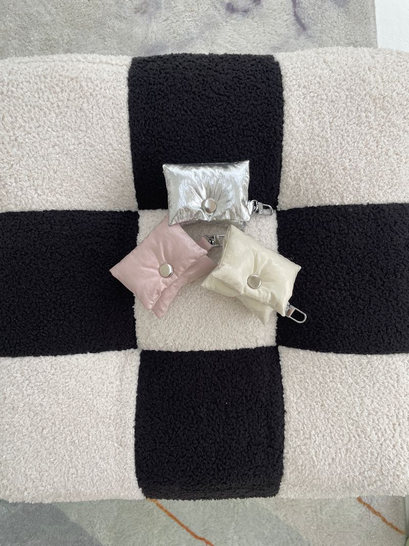 [シルバー] ハンドメイド AirPods ポーチ
