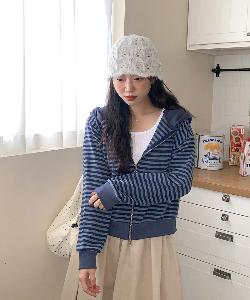 Holic Dangora Knitwear Hooded Zip-Up