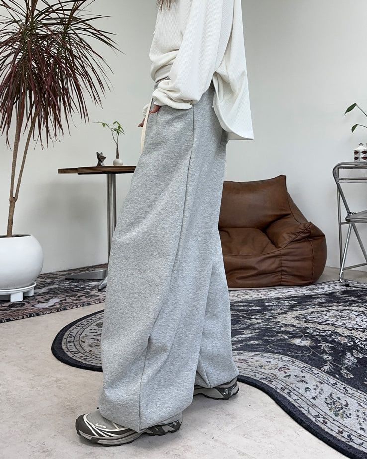 Bael Balloon Sweatpants