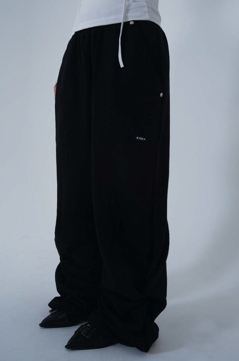 BFEEP(ビーピーピ)の「2WAY STRING PANTS_BLACK ( FLEECE.ver)(Pants)」
