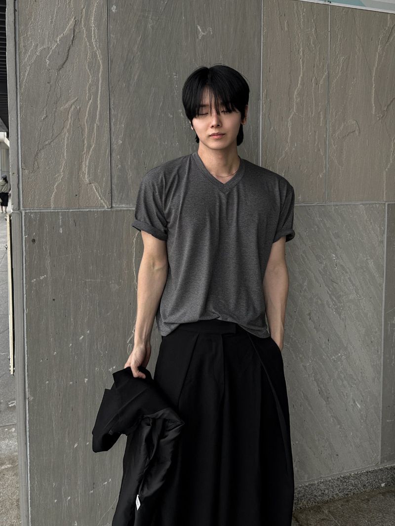 Board Layering Half T-shirt (V-neck)