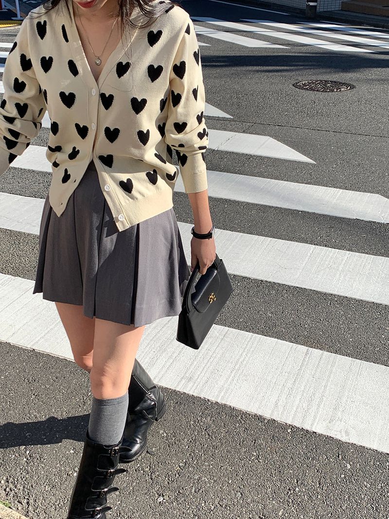 [MADE] Peto Pintuck Mini Skirt