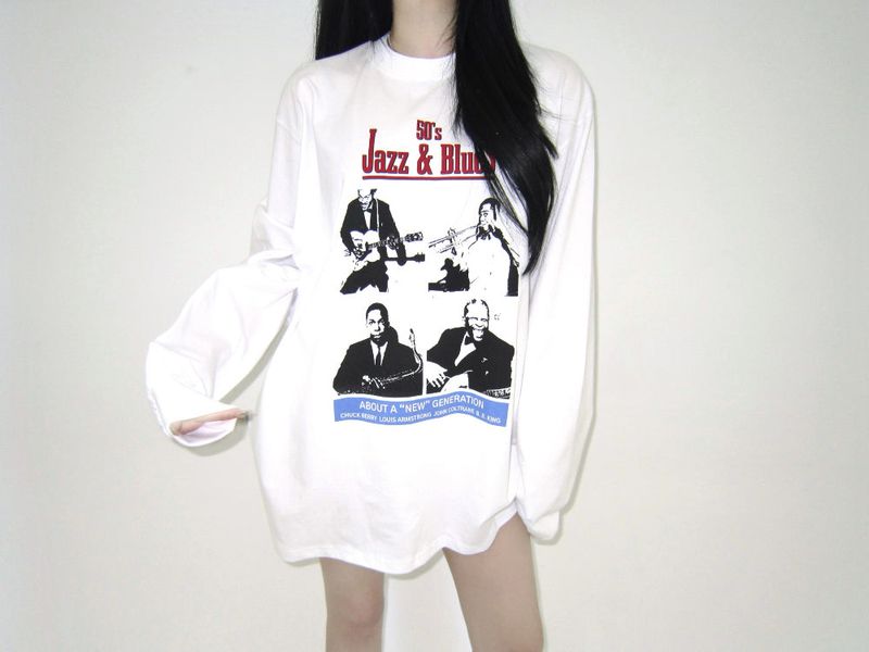 Graphic layered-T