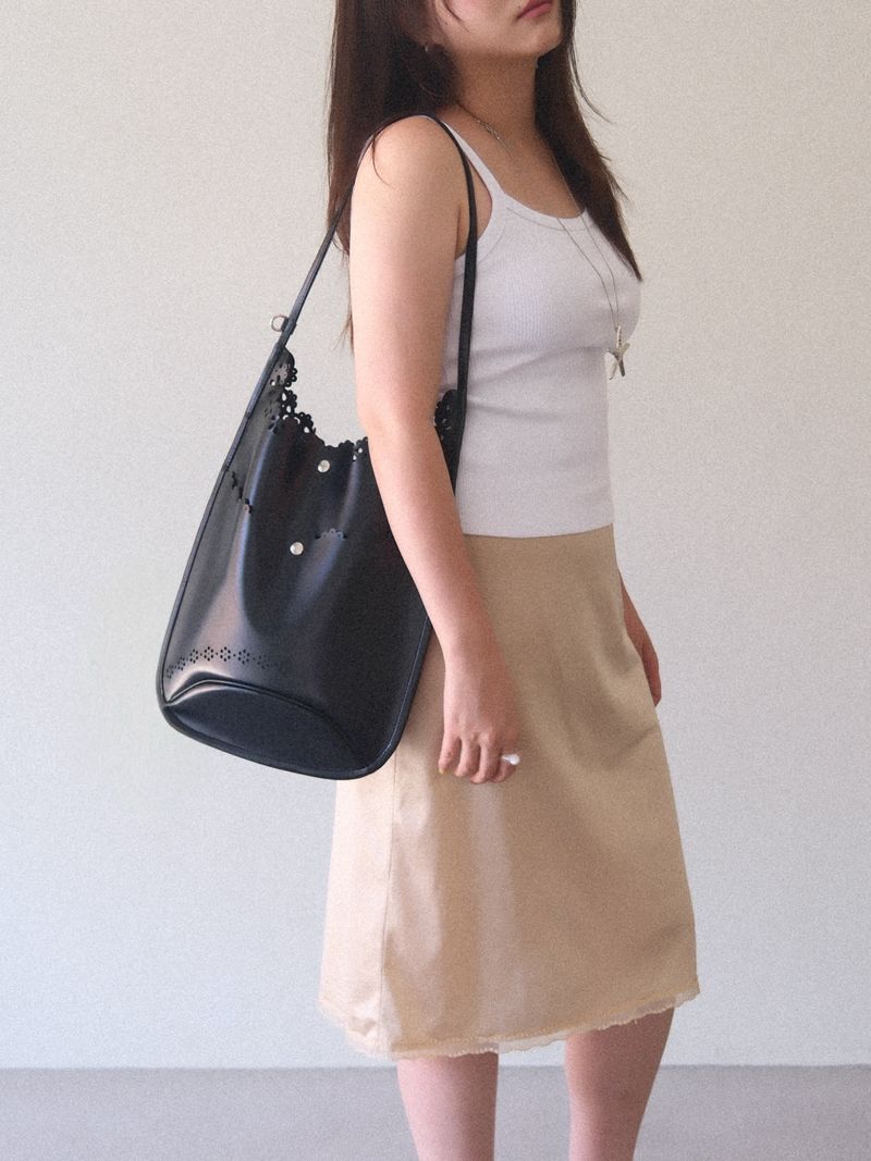 VIOLA Leather / BLACK