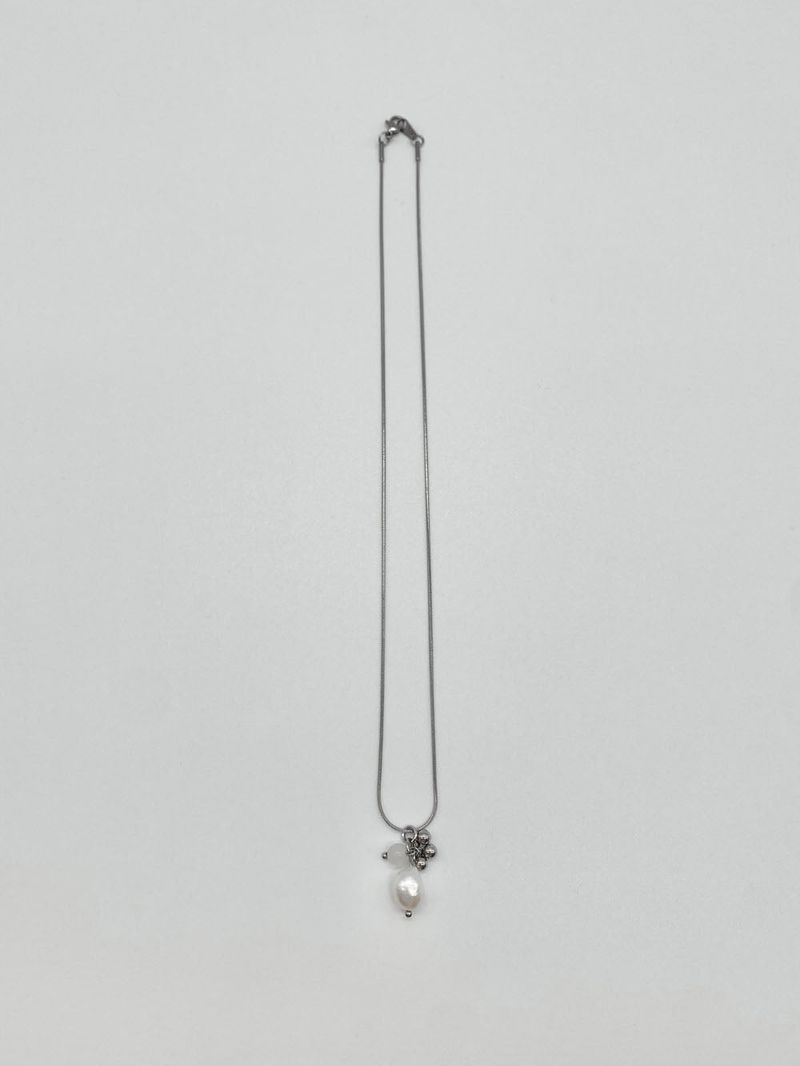 Cluster drop necklace