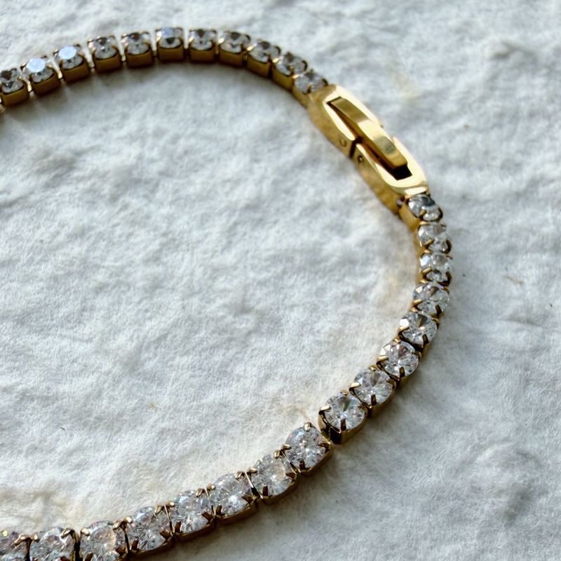 Minimal Crystal Line Bracelet