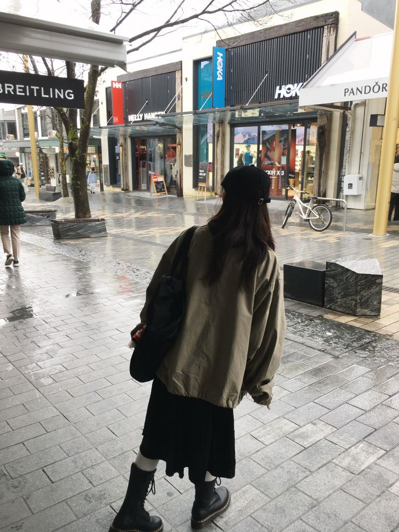 Motion Flow Cut Skirt (2c)