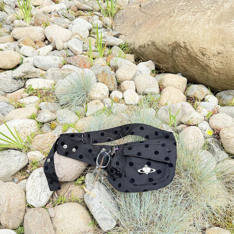 SYMBOL DOT BELT BAG IN BLACK