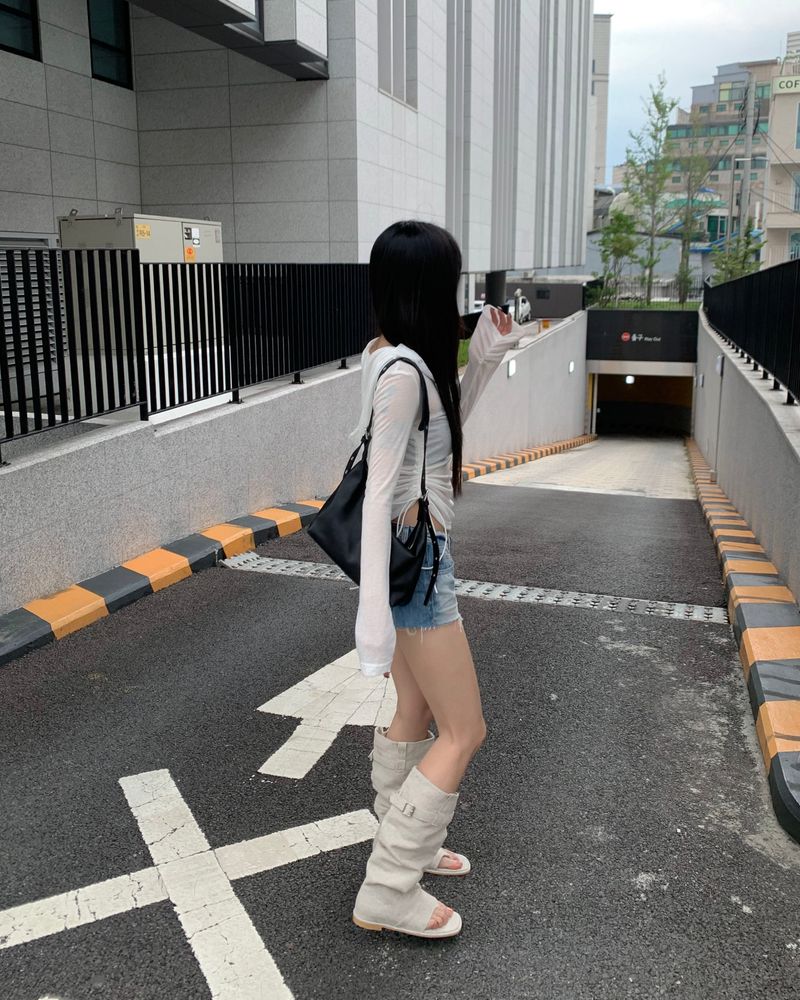 Side string button hoodie