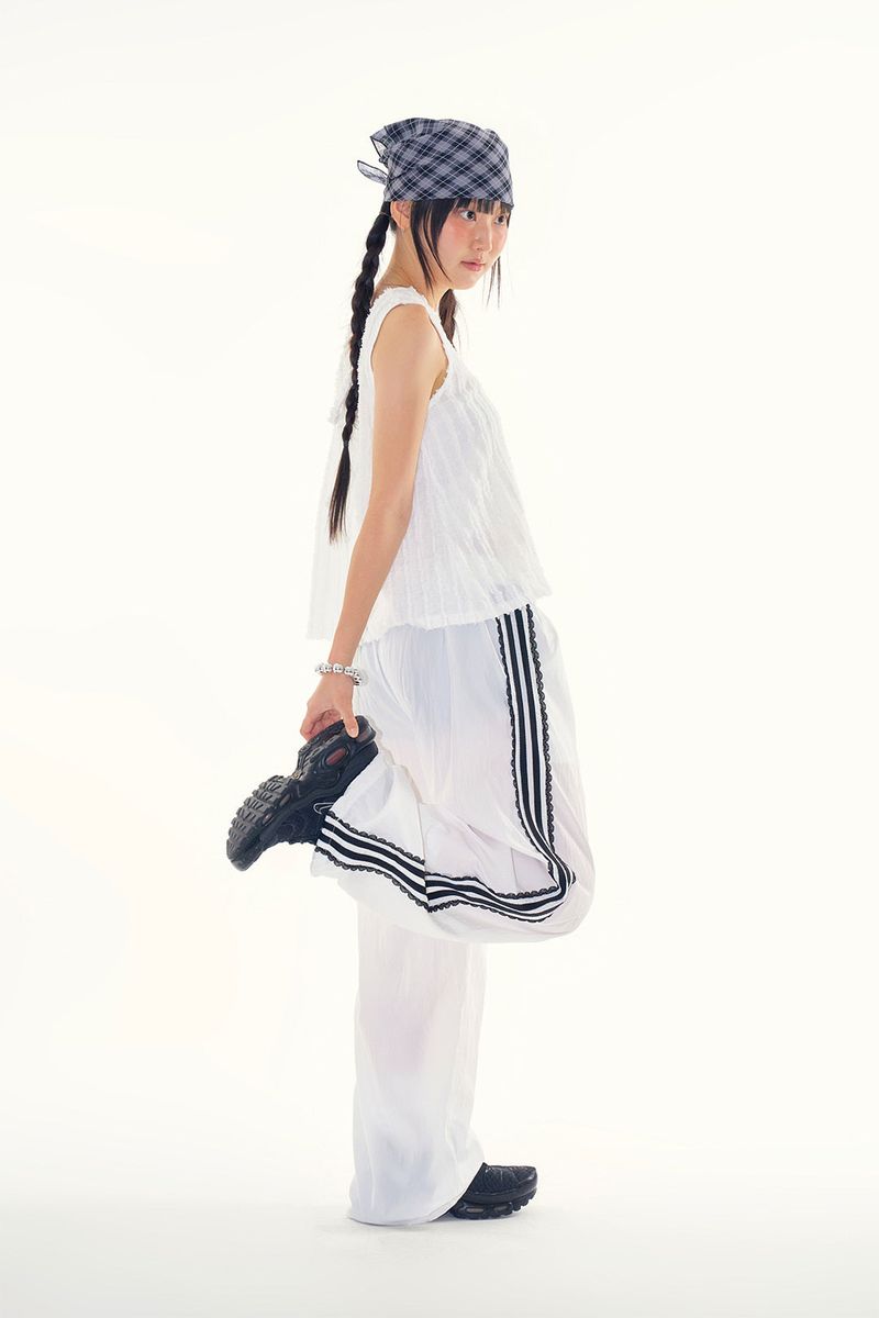 Back ribbon sheer sleeveless