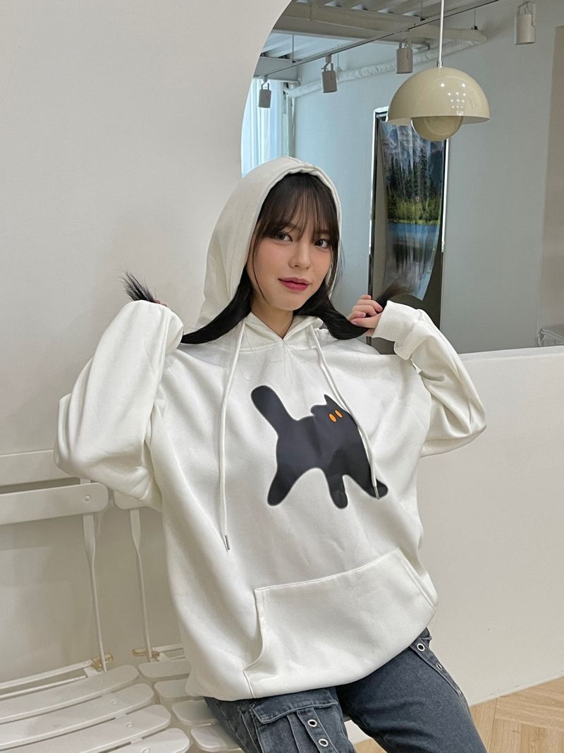 Black cat hood T