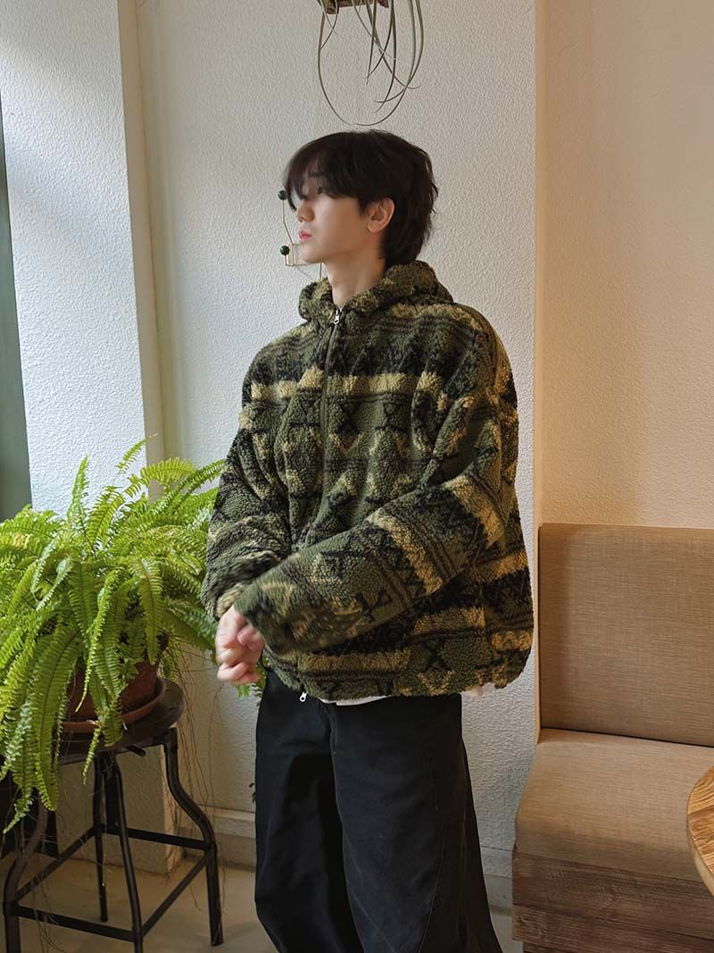 ASCLO(エジュクロ)の「ASCLO Aboriginal Boa Hood Zip Up (2color)(Tops)」
