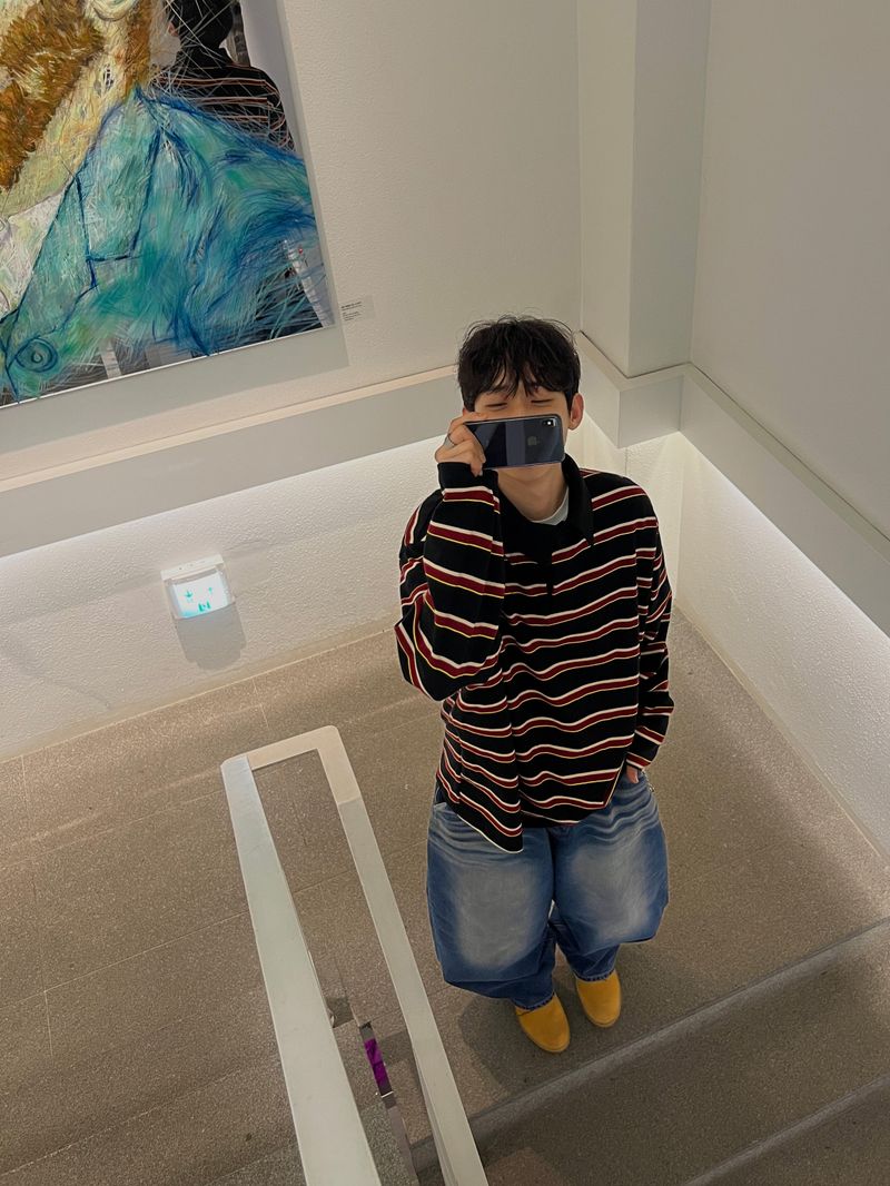 Beat Stripe Collar T-Shirt (2 Colors)