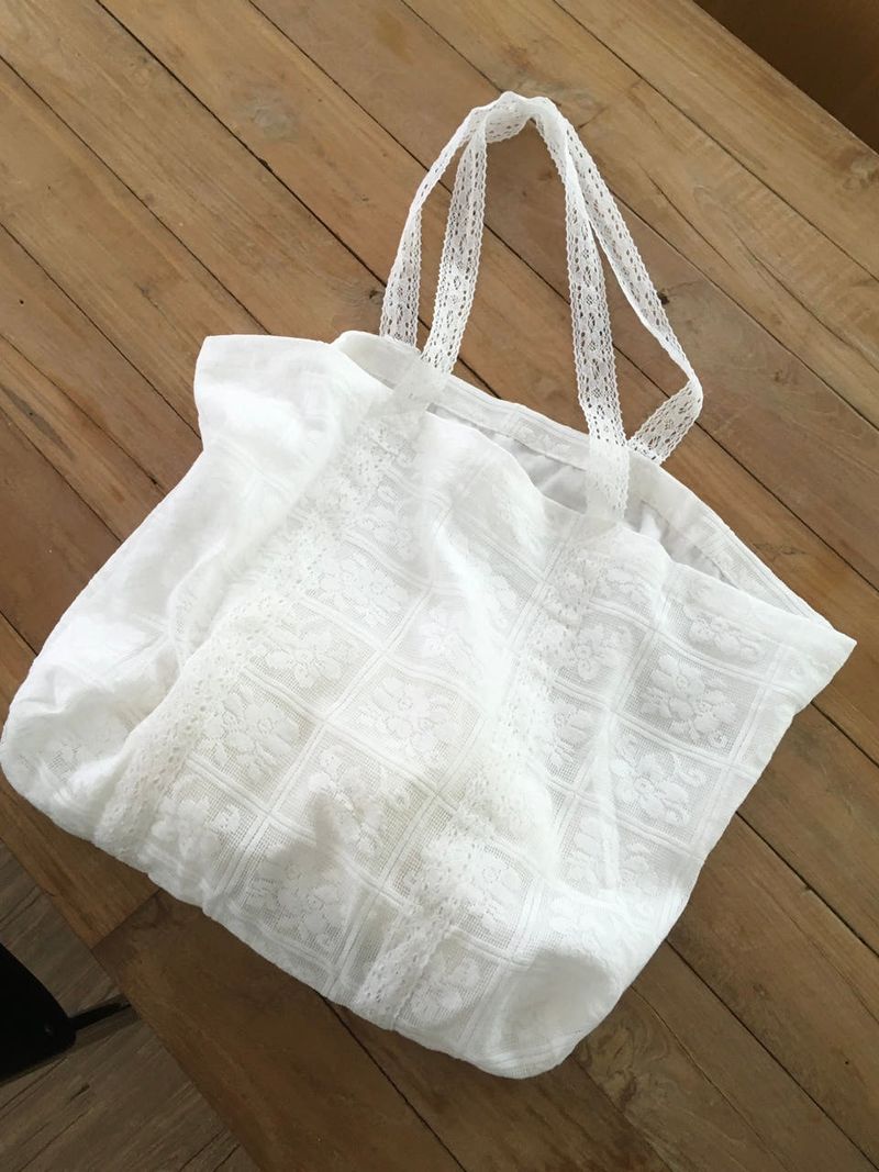 lace shoulder bag