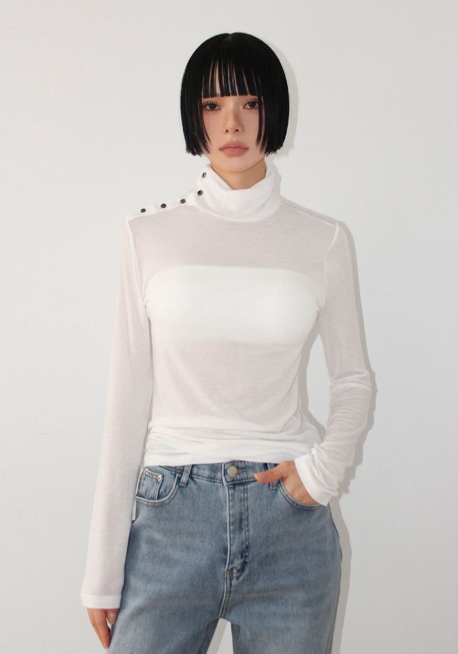 AAKE(アケ)の「SIDE BUTTON TURTLENECK(Tops)」