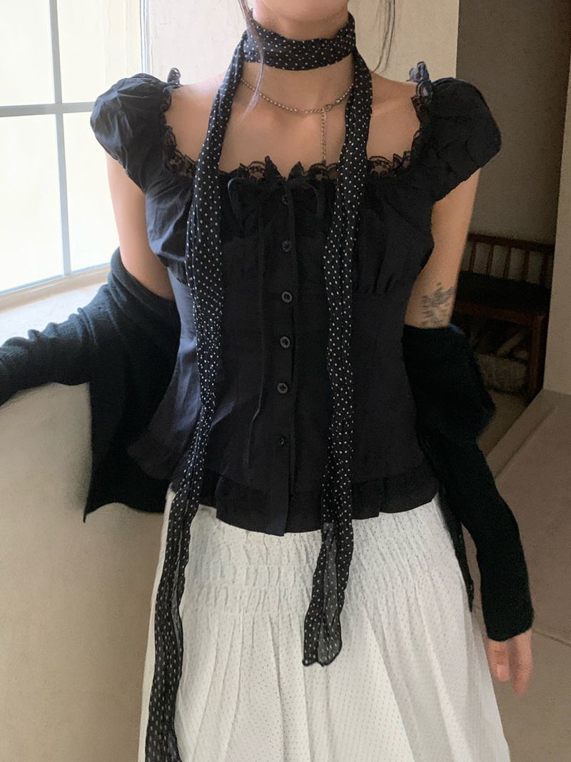 Muse Cap Shirring Two-way Off-Shoulder Blouse