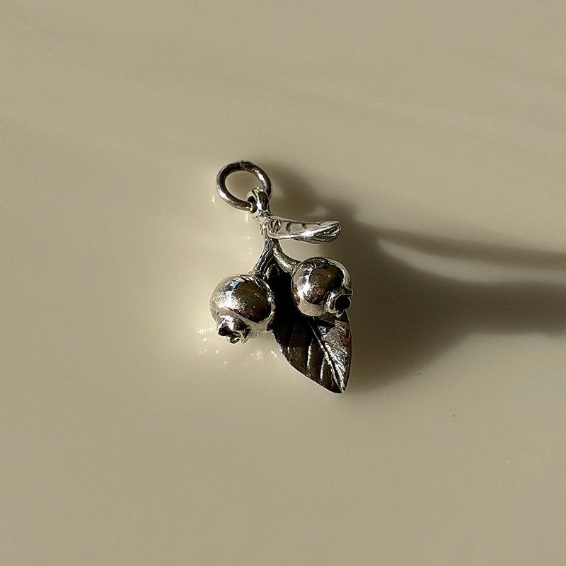 MOSXE（モスクス）の「[925silver] ブルーベリーペンダント（アクセサリー）」