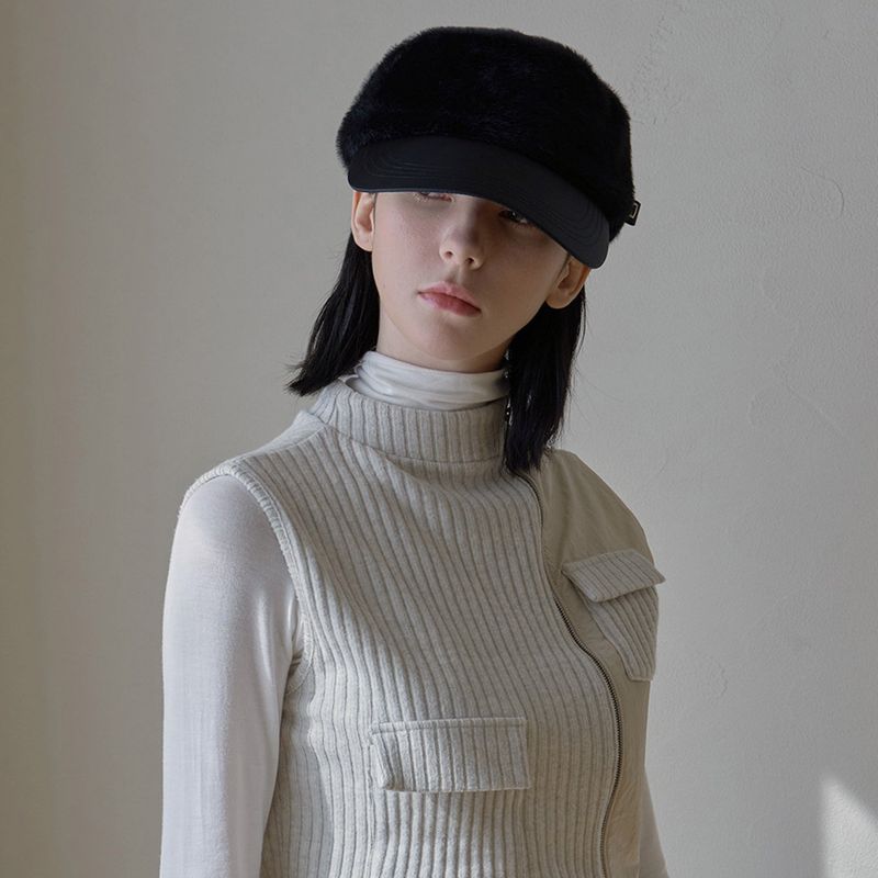 VA Square Fly Label Fur Bellboy Cap / Black
