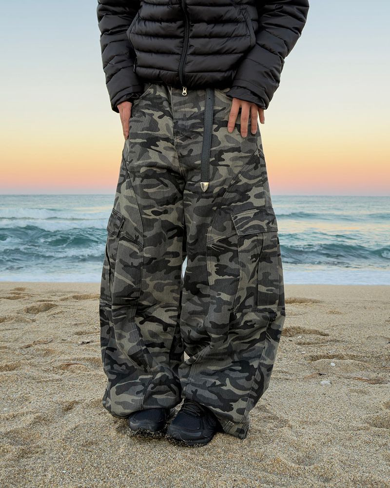 Camboro curved camo pants
