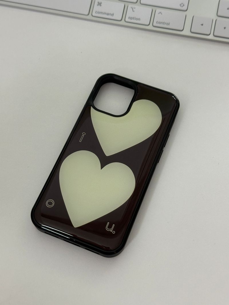 chocolate heart yellow case (epoxy)