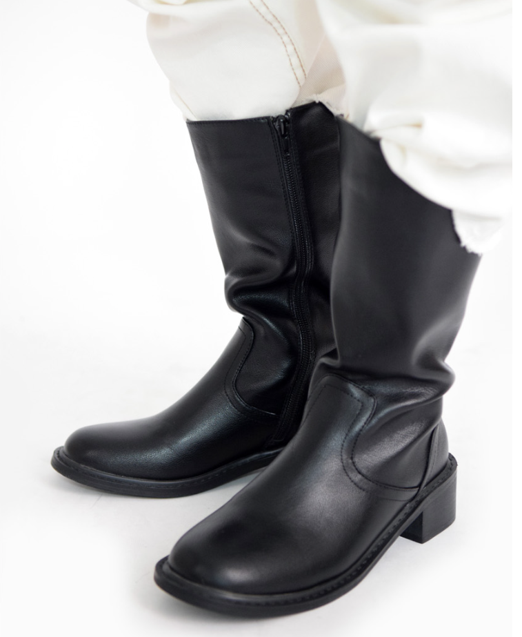 Private boots