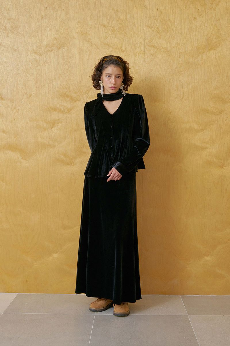 Velvet scarf blouse