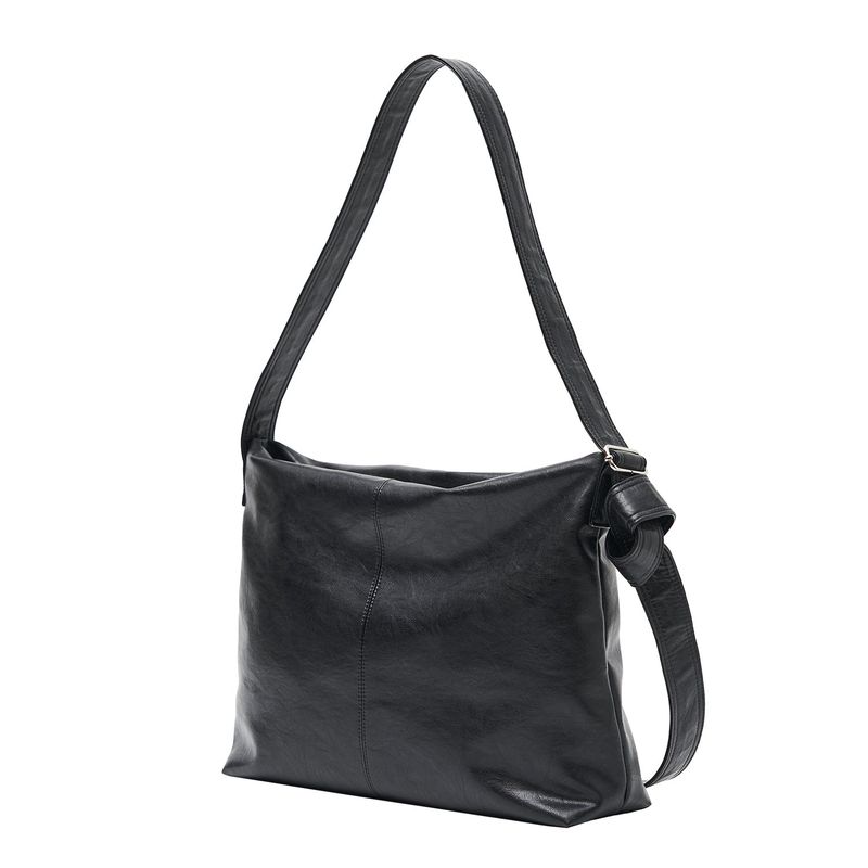 MADGOAT（マッドゴート）の「ホーボーレザークロスショルダーバック (BLACK)（バッグ）」