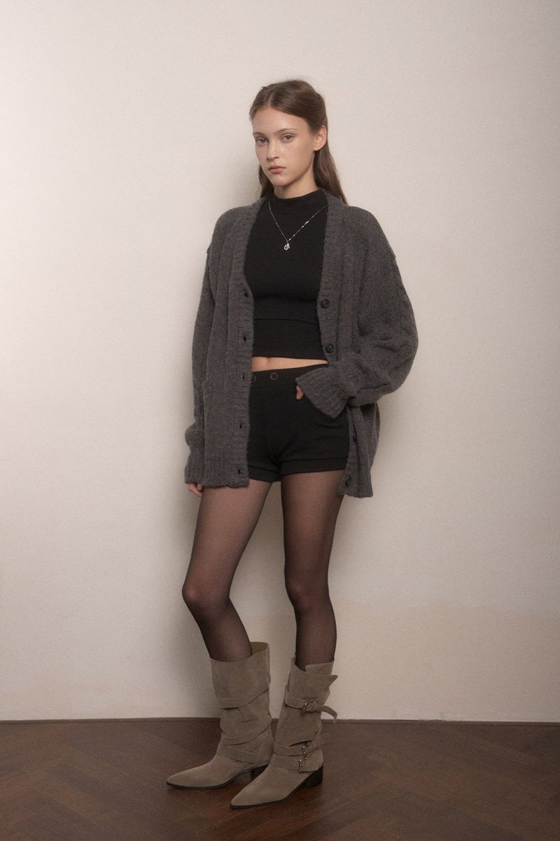 Hari button shorts 
