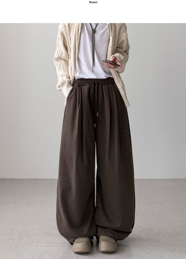 Nikuatsu Two Tuck Balloon Pants