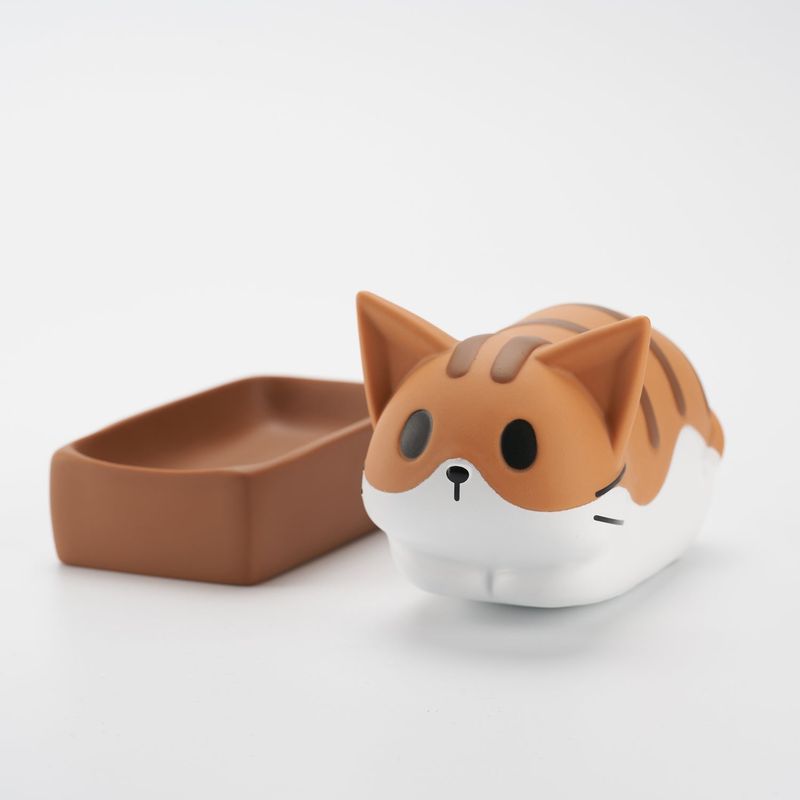 Poundcat figure