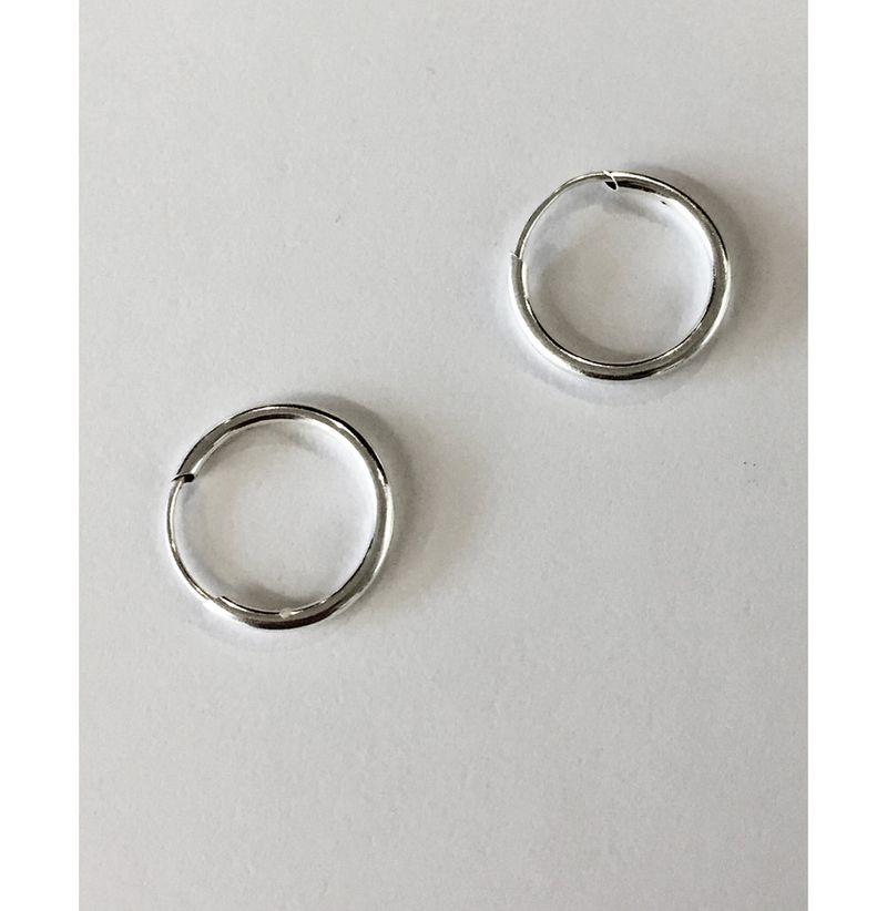 Classic One-Touch Earrings (1color)