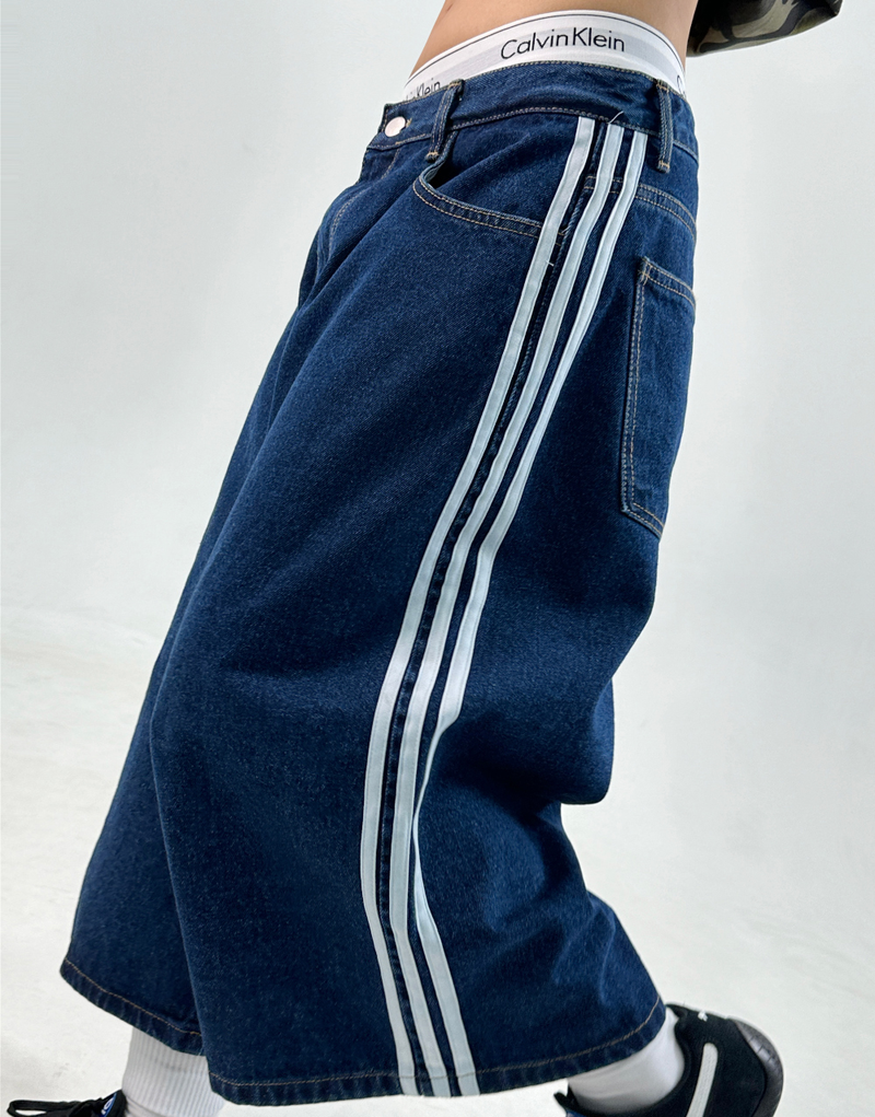 THREE-STRIPE POINT DENIM BERMUDA💙🖤 - 2 COLORS